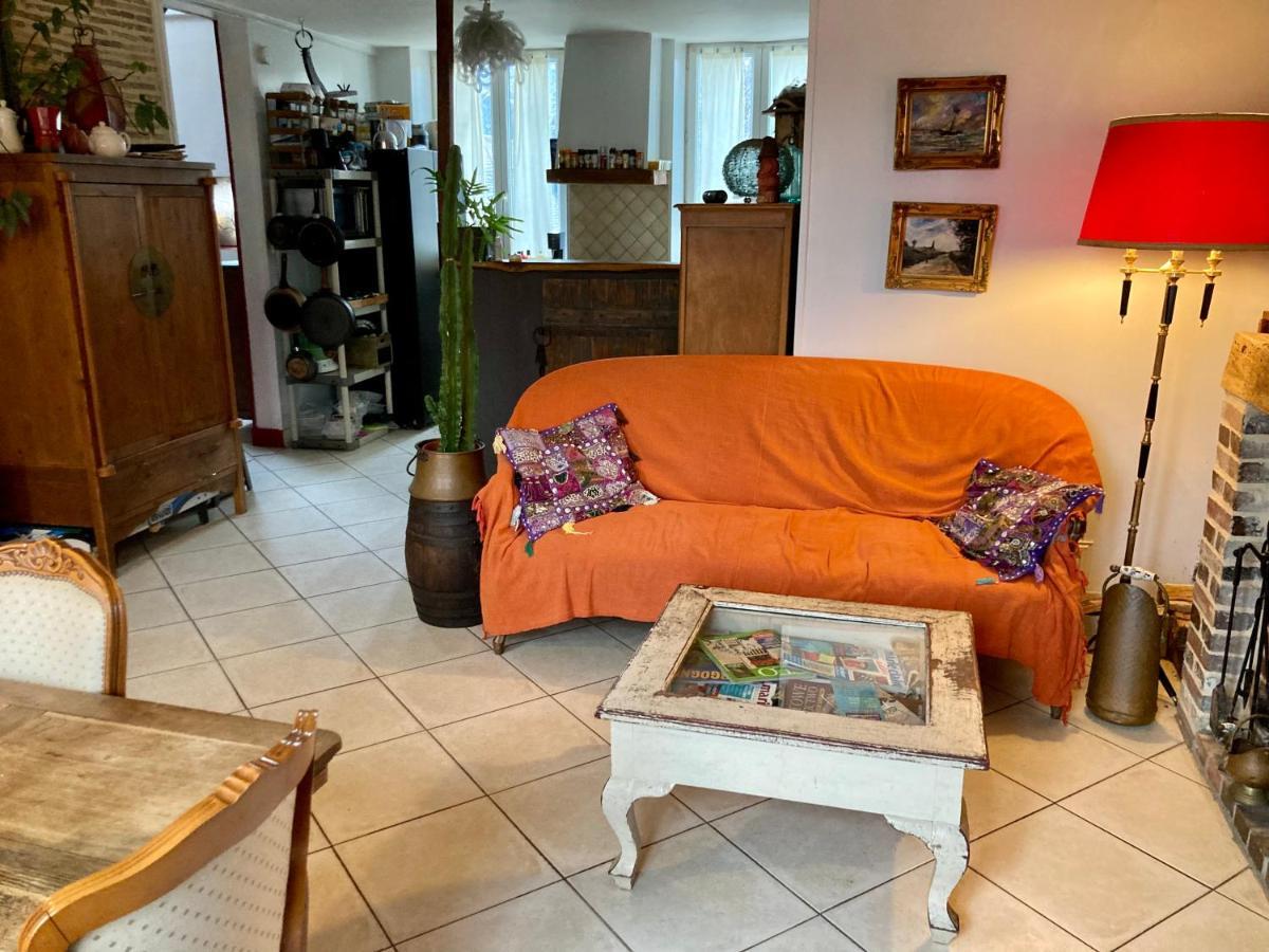 L Annonce N Est Pas D Actualite Ne Pas Prendre De Reservation Saint-Fargeau (Yonne) Exterior foto